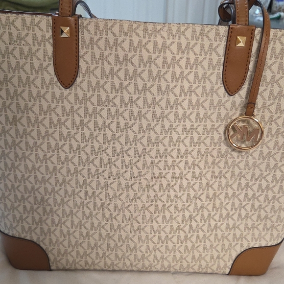 Michael Kors Tan and Brown Signature Tote - Picture 3 of 7